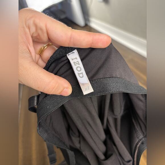 Izod 34B Black Tank Top Cami Built In Cups, adjustable straps y2k - Picture 4 of 5